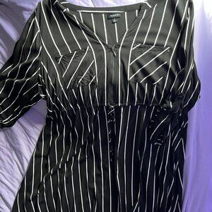 ✨ Hammered Rayon Zip-Front Top – Pockets + Tie Detail – 3/4 Sleeves ✨